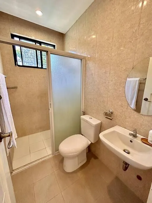 Solitary Golf Home W/ Pool Davao City