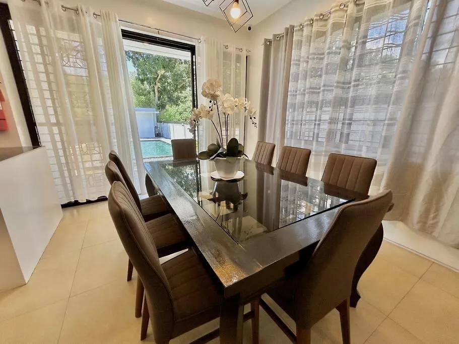 Solitary Golf Home W/ Pool Davao City 펜션